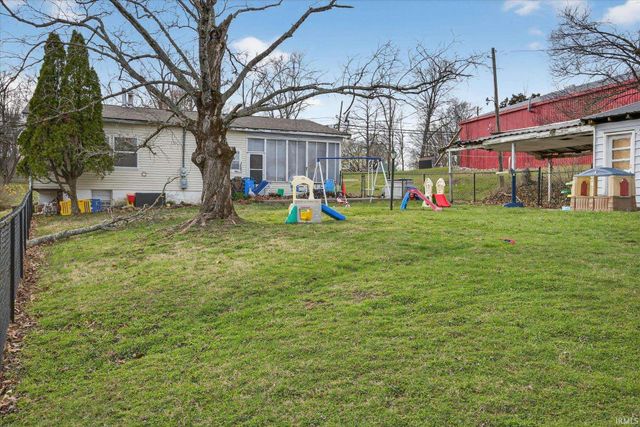 4130 W Stoutes Creek Road, Bloomington, IN 47404