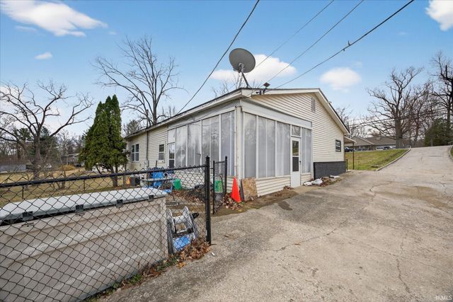 4130 W Stoutes Creek Road, Bloomington, IN 47404