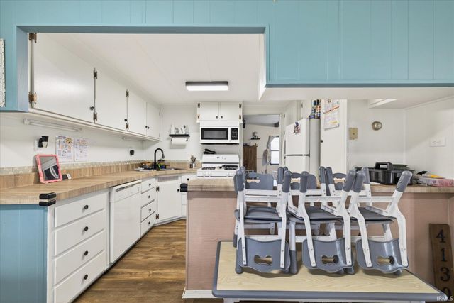 4130 W Stoutes Creek Road, Bloomington, IN 47404