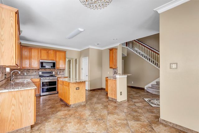 13130 Broncroft Court, Houston, TX 77044