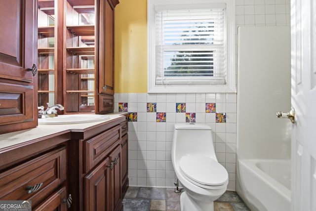 399 N Victoria Road, Woodstock, GA 30189