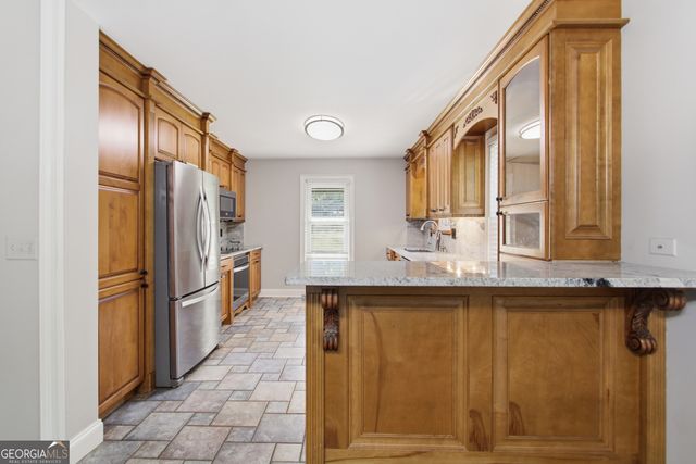 399 N Victoria Road, Woodstock, GA 30189