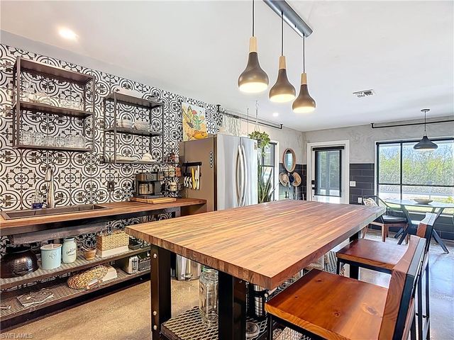 5841 Sabal AVE, St. James City, FL 33956