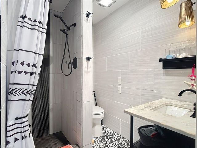 5841 Sabal AVE, St. James City, FL 33956