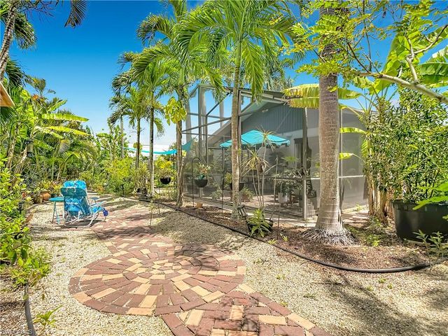 5841 Sabal AVE, St. James City, FL 33956