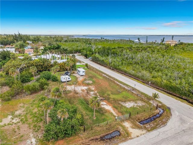 5841 Sabal AVE, St. James City, FL 33956