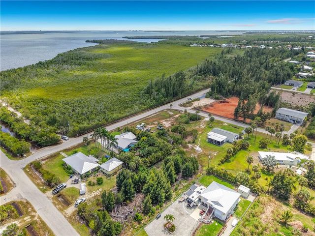 5841 Sabal AVE, St. James City, FL 33956