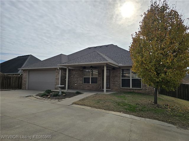 1906 Yukon Drive, Barling, AR 72923