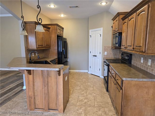 1906 Yukon Drive, Barling, AR 72923