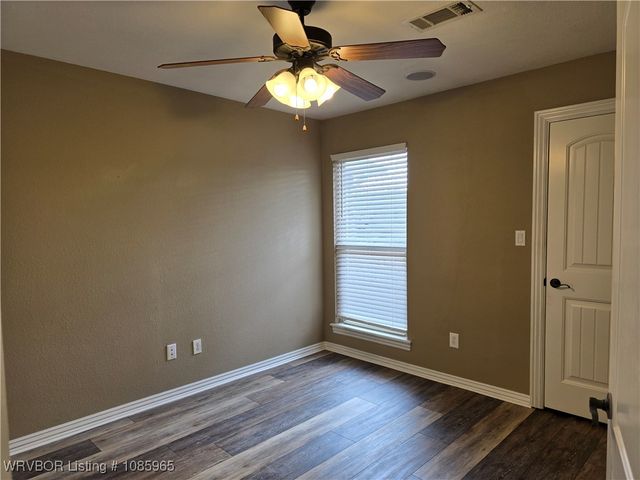 1906 Yukon Drive, Barling, AR 72923