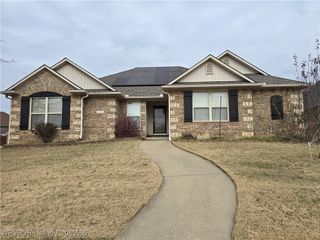 1906 Yukon Drive, Barling, AR 72923