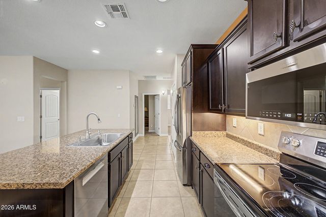 28753 N ROSELITE Lane, San Tan Valley, AZ 85143