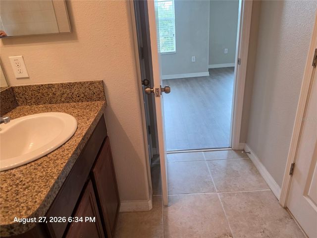 2110 GOLDEN FALCON DRIVE, Ruskin, FL 33570