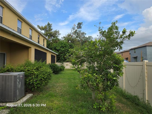 2110 GOLDEN FALCON DRIVE, Ruskin, FL 33570