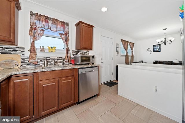 22 CHERRY RD, New Castle, DE 19720
