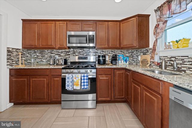 22 CHERRY RD, New Castle, DE 19720
