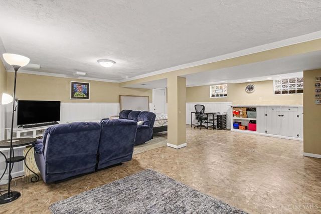 5216 Ralph Avenue, Cincinnati, OH 45238