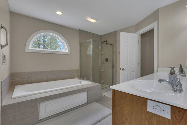 7341 Hollow Road SW, Pataskala, OH 43062