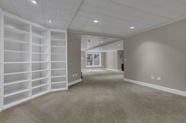 7341 Hollow Road SW, Pataskala, OH 43062