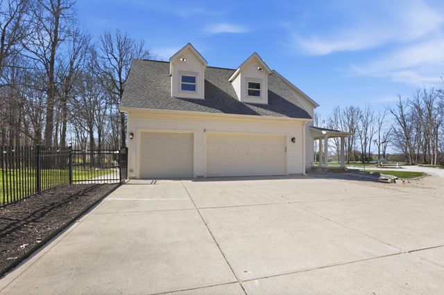 7341 Hollow Road SW, Pataskala, OH 43062