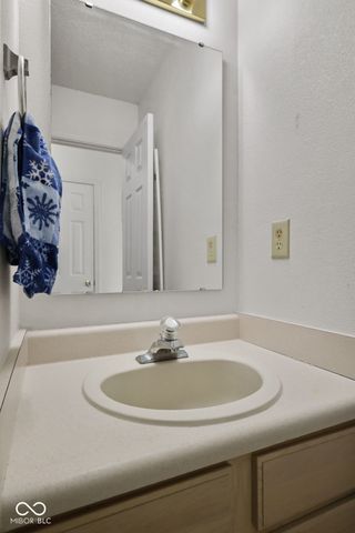 10629 Glenayr Drive, Camby, IN 46113