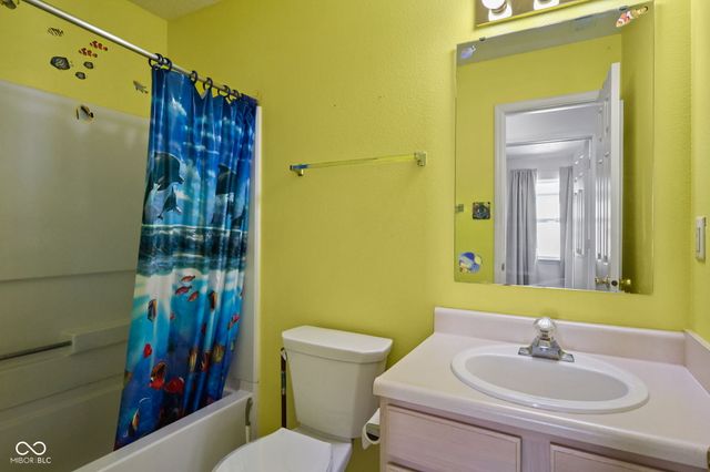 10629 Glenayr Drive, Camby, IN 46113