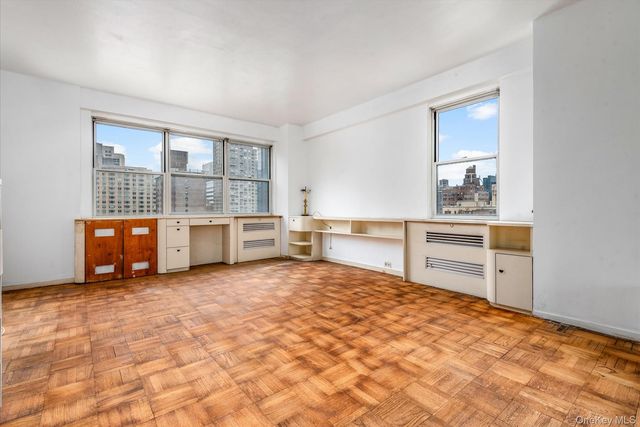 300 E 71st Street 15R, New York (manhattan), NY 10021
