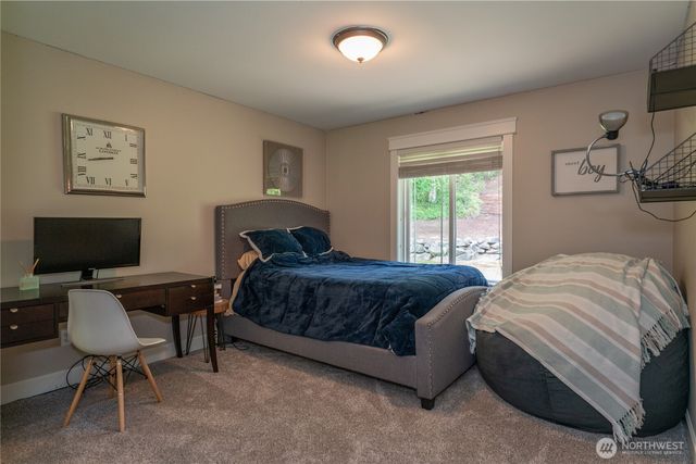 6031 139th Lane SW, Rochester, WA 98579