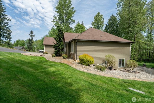 6031 139th Lane SW, Rochester, WA 98579