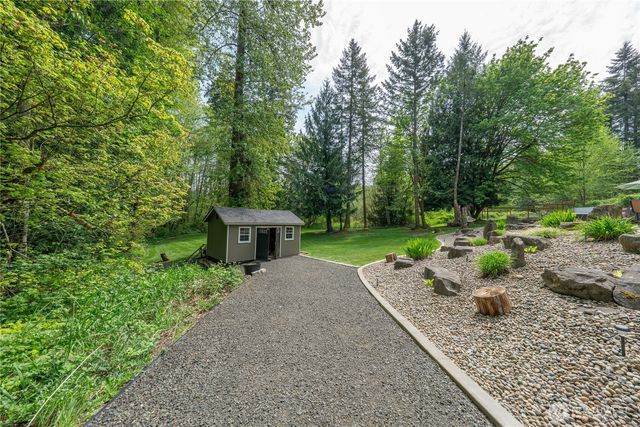 6031 139th Lane SW, Rochester, WA 98579