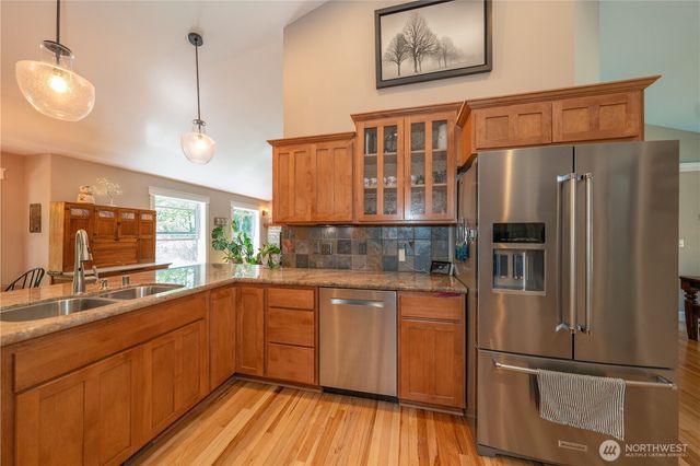 6031 139th Lane SW, Rochester, WA 98579