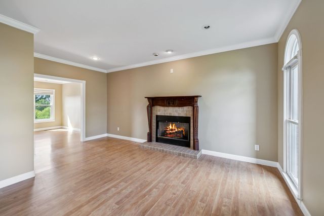 122 Windcrest Dr, Hohenwald, TN 38462