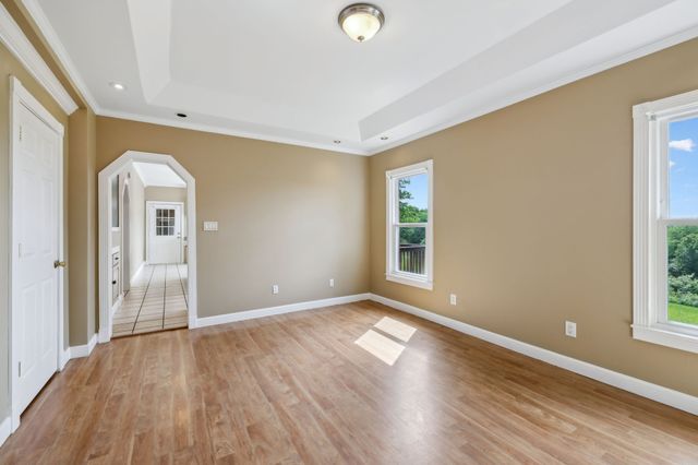 122 Windcrest Dr, Hohenwald, TN 38462