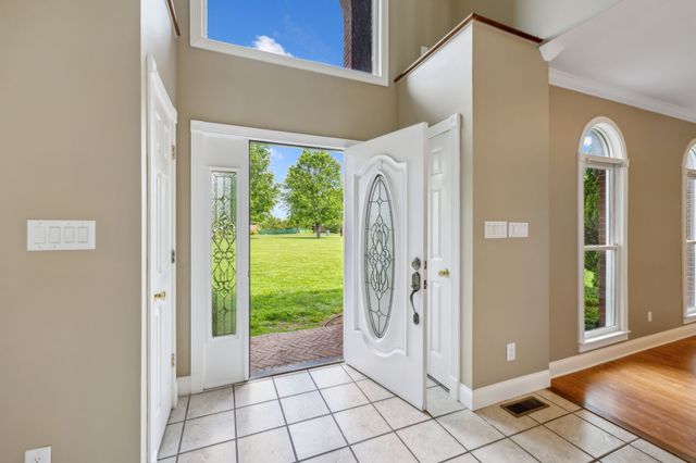 122 Windcrest Dr, Hohenwald, TN 38462
