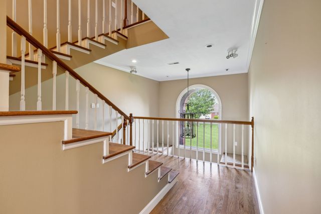 122 Windcrest Dr, Hohenwald, TN 38462