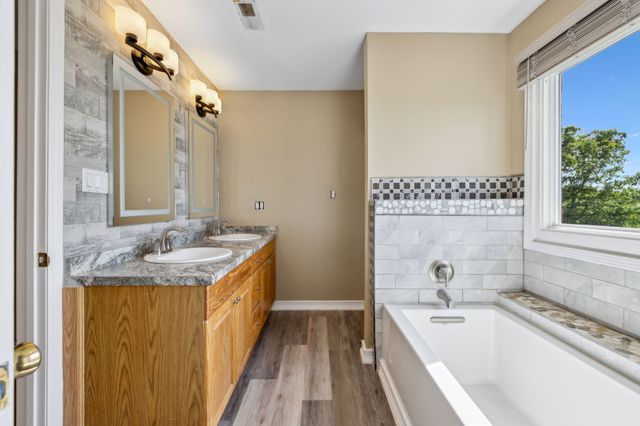 122 Windcrest Dr, Hohenwald, TN 38462