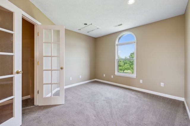 122 Windcrest Dr, Hohenwald, TN 38462