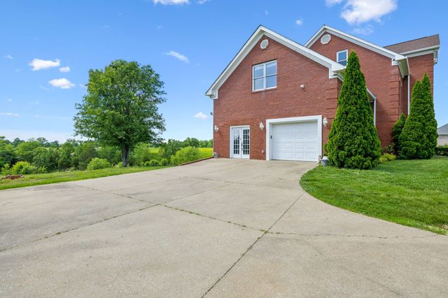 122 Windcrest Dr, Hohenwald, TN 38462
