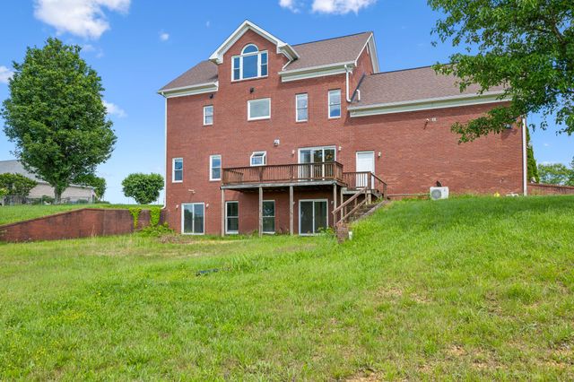 122 Windcrest Dr, Hohenwald, TN 38462