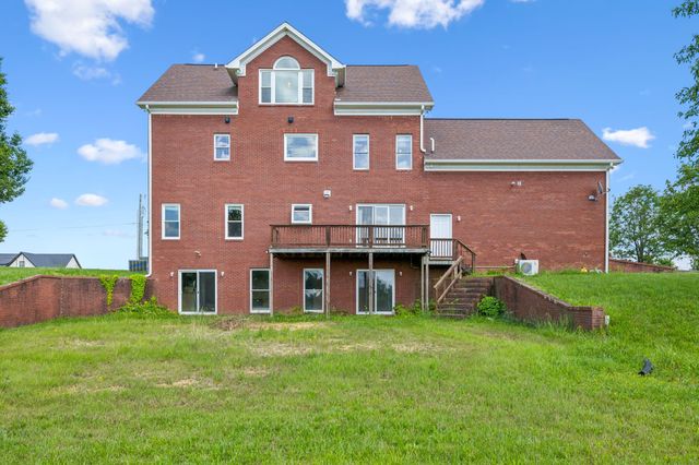 122 Windcrest Dr, Hohenwald, TN 38462