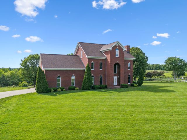 122 Windcrest Dr, Hohenwald, TN 38462