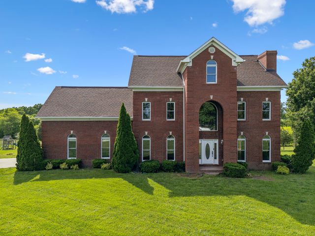 122 Windcrest Dr, Hohenwald, TN 38462