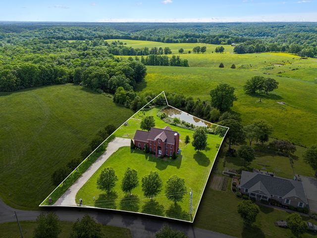 122 Windcrest Dr, Hohenwald, TN 38462
