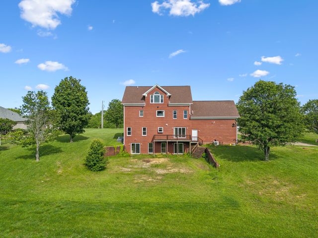 122 Windcrest Dr, Hohenwald, TN 38462