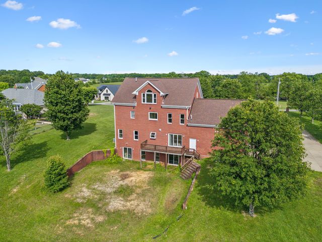 122 Windcrest Dr, Hohenwald, TN 38462