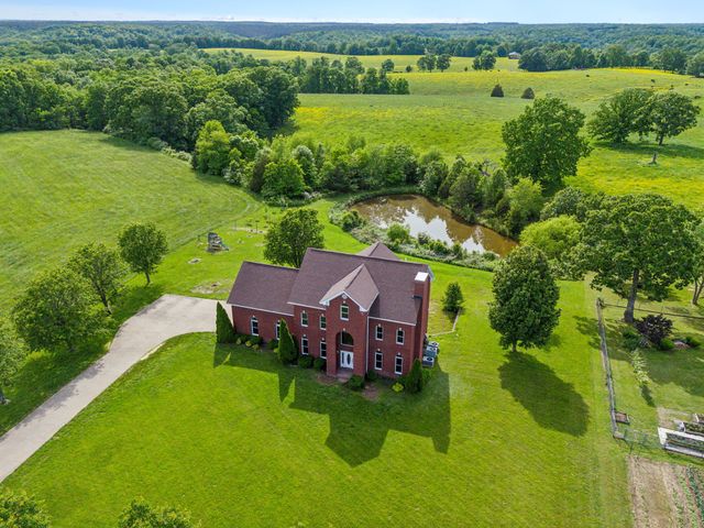 122 Windcrest Dr, Hohenwald, TN 38462