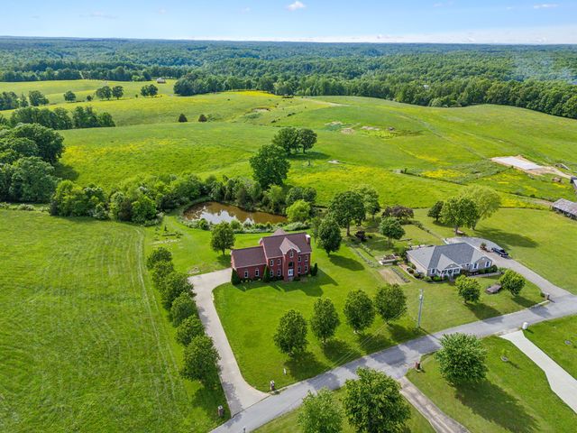 122 Windcrest Dr, Hohenwald, TN 38462