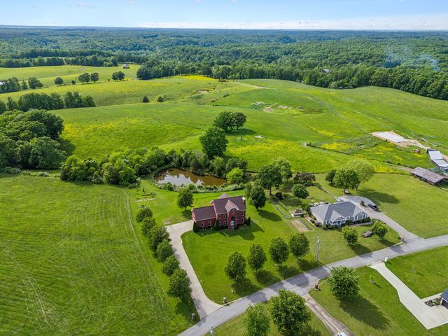 122 Windcrest Dr, Hohenwald, TN 38462