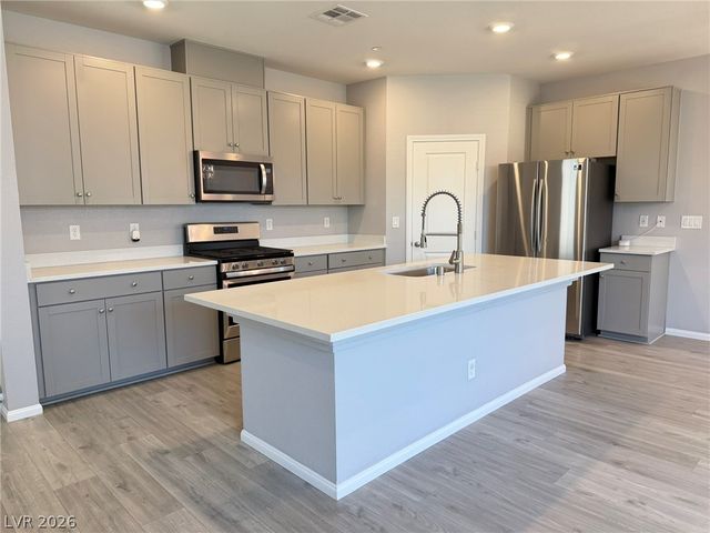 3025 Gravino Avenue, Henderson, NV 89044