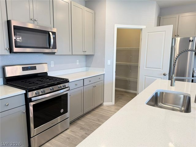 3025 Gravino Avenue, Henderson, NV 89044